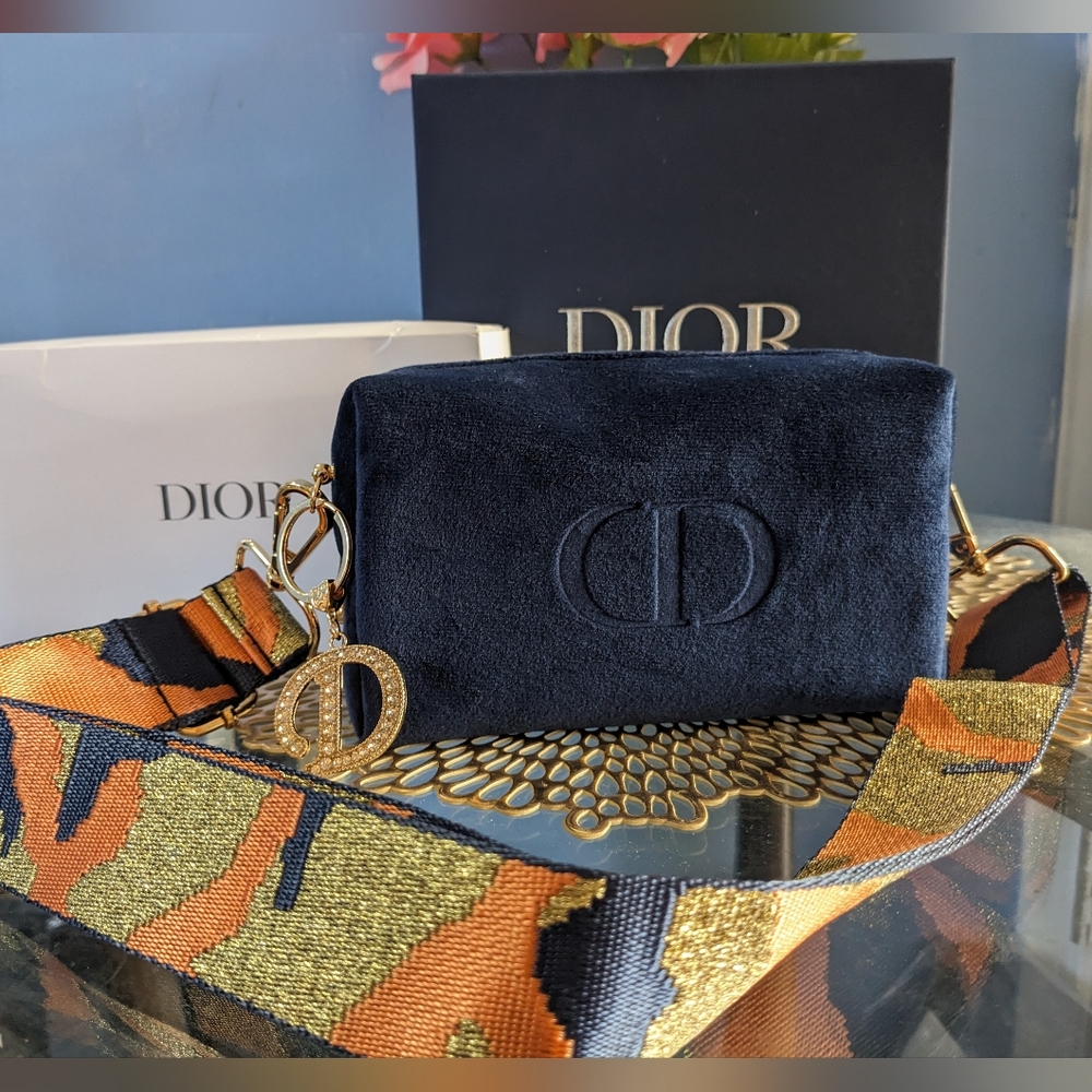 Dior cosmetic pouch - Picture 2 of 10